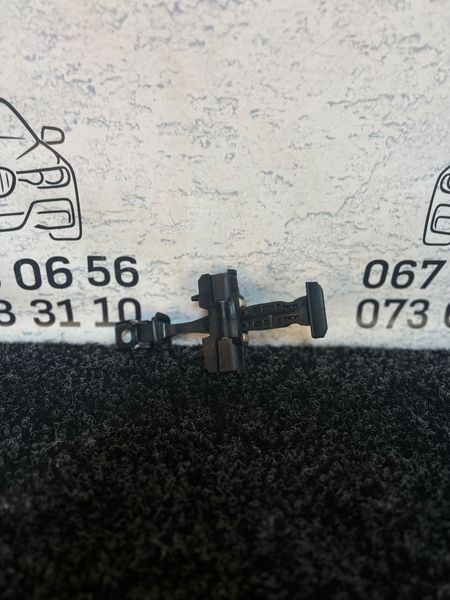 Обмежувач дверей задніх 51227390687 BMW G01 X3 2018-2024 51227390687 фото