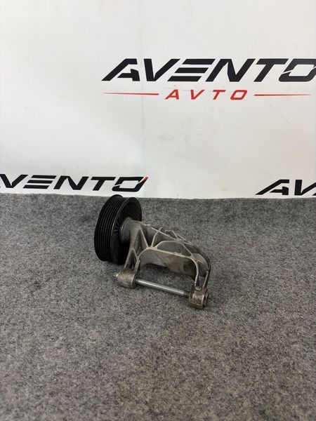 Кронштейн обвідного ролика BMW X5 Xdrive F15 2012-2018 11288699873 11288699873 фото