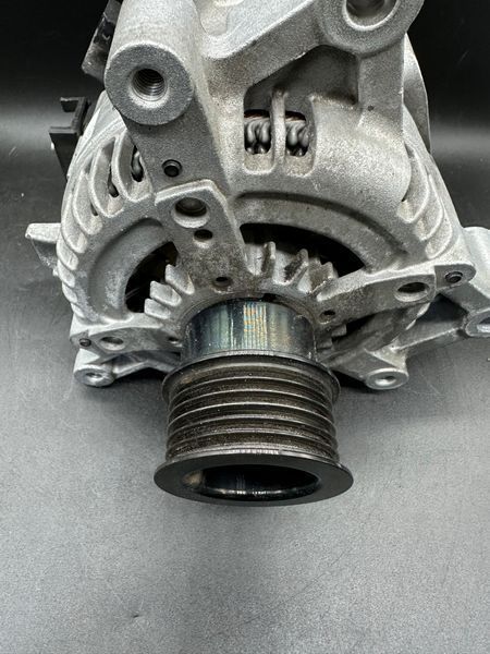 Генератор BMW G01 X3 2018-2024 12318634167 12318634167 фото