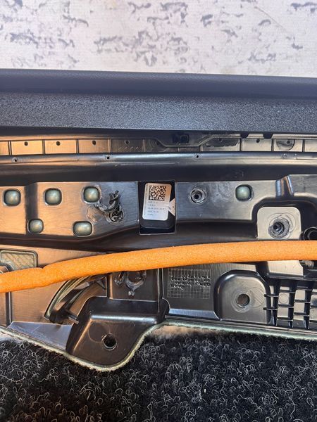 Декоративна накладка дверей передніх правих 51417488615 BMW 530 Xi G30 2017-2024 51417488615 фото