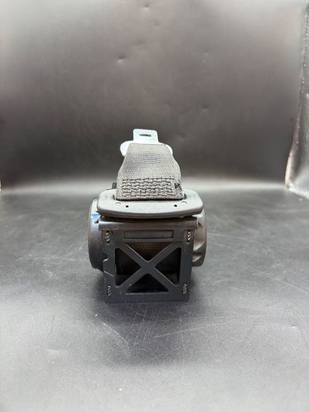 Пасок безпеки задній центральний 72117430061 BMW G30 530i 2017-2024 72117430061 фото