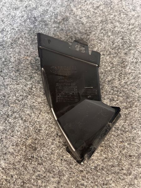 Водосток лівий BMW G01 X3 2018-2024 51317411519 51317411519 фото