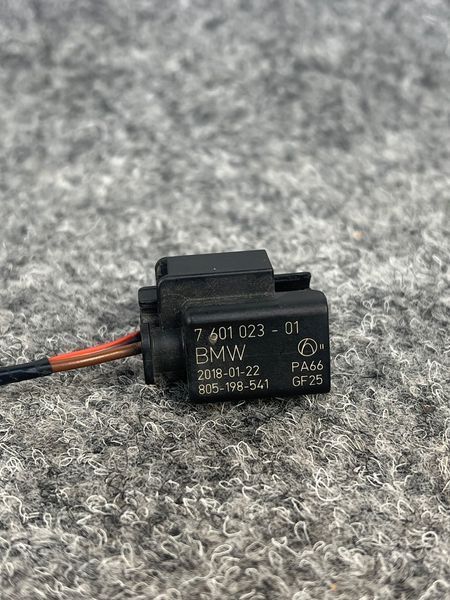 Фішка Сигналу BMW X3 G01 7601023 7601023 фото