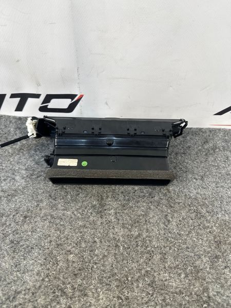 Вентеляційна решітка середня BMW X1 U11 64229483381 64229483381 фото