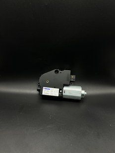 Моторчик люка BMW G30 530i 2017-2024 67617316535 67617316535 фото