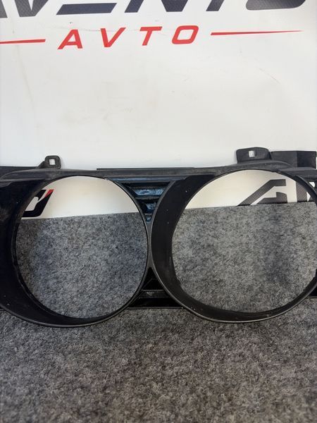 Решітка радіатора,фари bmw 7 E32 1986-1993 51131938425 51131938425 фото