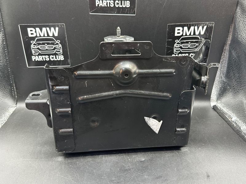 Піддон АКБ 61216832935 BMW G20 330i 2018-2024 61216832935 фото
