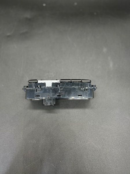 Кнопки центральної консолі BMW F48 F39 X1 X2 61319374834 61319374834 фото