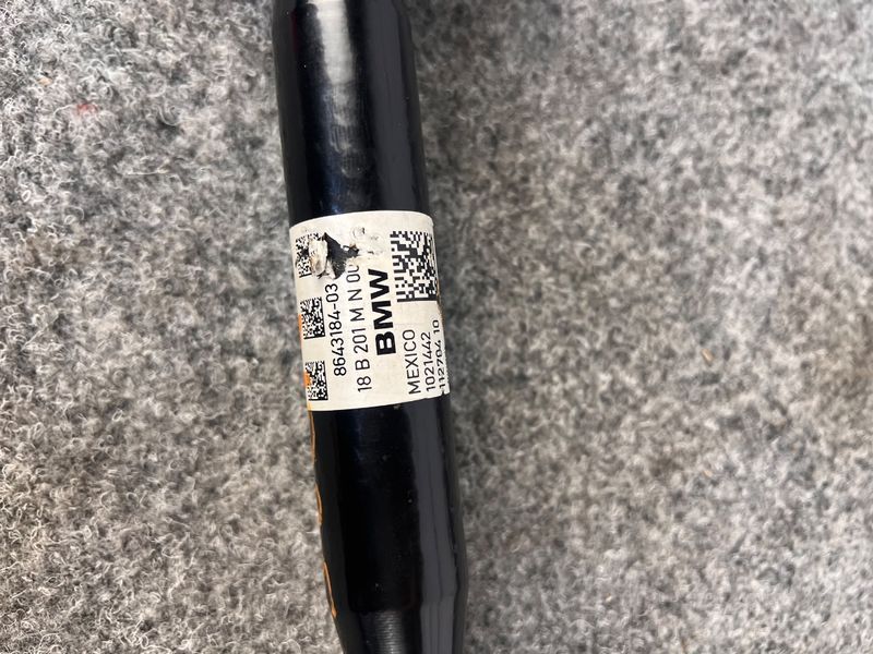 Піввісь передня права 31608643184 BMW G01 X3 2018-2024 31608643184 фото