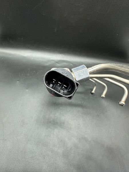 Паливна рампа 13537585411 BMW 328i F30 2011-2018 13537585411 фото