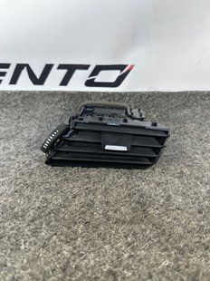 Решітка повітропровода права X1 F48 64229292740 64229292740 фото