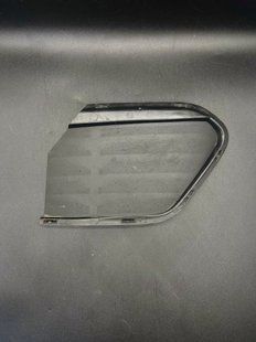 Накладка бампера права 51117374204 BMW X1 F48 2015-2022 51117374204 фото