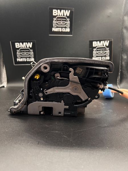 Опора ручки дверей 51217401205 BMW G30 530i 2017-2024 51217401205 фото