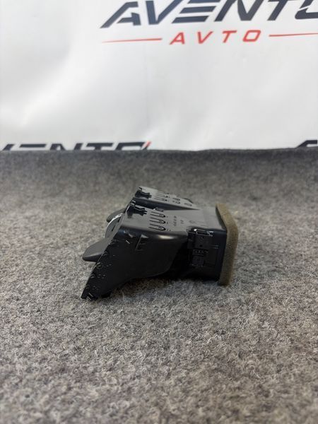 Повітряний дефлектор BMW 3 G20 64226806814 2018-2024 64226806814 фото