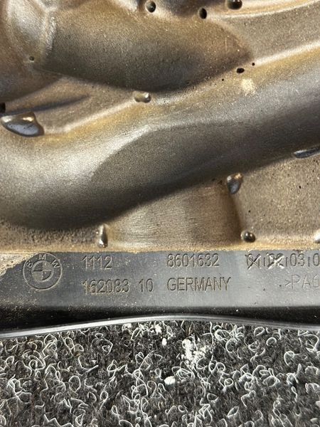 Кришка декоративна BMW F48 X1 2015-2022 11128601632 11128601632 фото