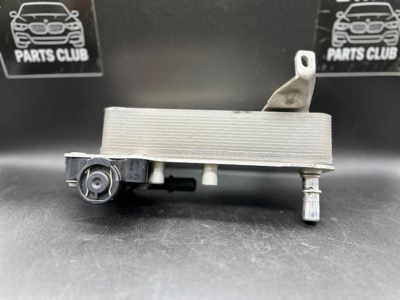 теплообменник BMW 530i G30; 2018-2024 17218607237 фото