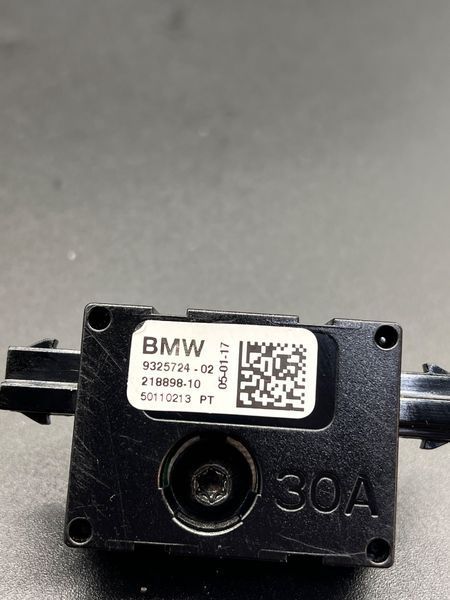 контур заградительный BMW 530i G30; 2018-2024 65209325724 фото
