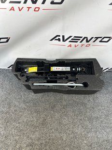 Домкрат комплект BMW X1 U11 новий 414243444546 фото