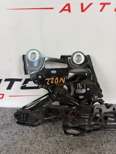 Петля капоту, права BMW X1 U11 X2 U10 2022&ndash;2025 41009629174 41009629174 фото