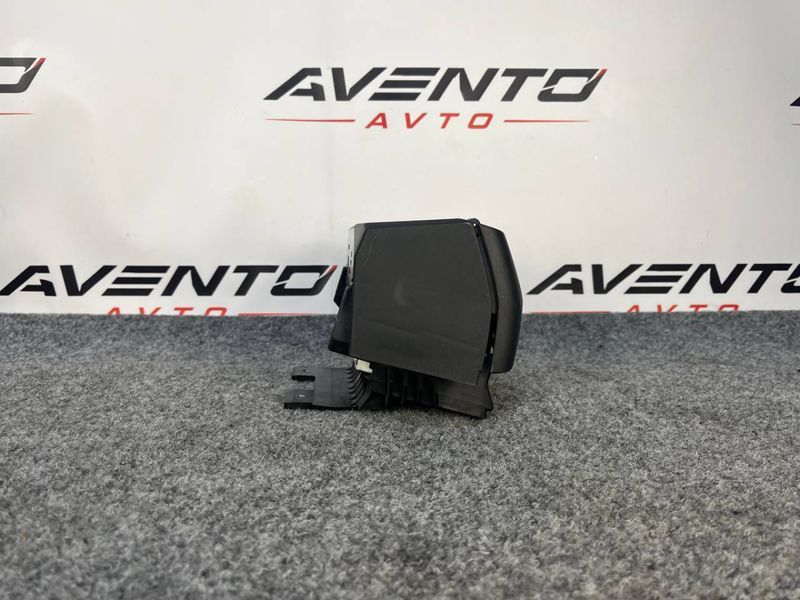 Бокс кишеня під водійським сидінням BMW X1 F48 X-Drive 2015-2022 52107393683  52107393683 фото