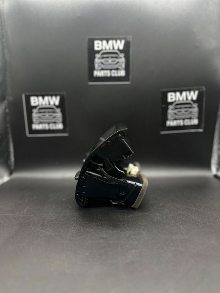 решетка вентиляционная BMW 530i G30; 2018-2024 64229357865 фото