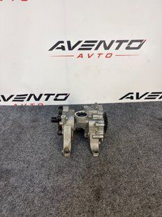 Масляний насос BMW X1 F48 2015-2022 11417624135 11417624135 фото