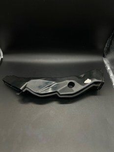 Водосток правий BMW G20 330i 2018-2024 51717427858 51717427858 фото