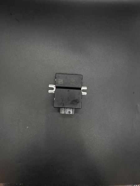 Блок паливного насоса BMW X1 F48 X-Drive 2015-2022 16147476687 фото