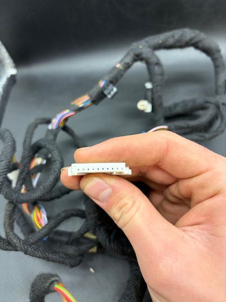 відсік для безпровідної зарядки BMW G30 530i 2017-2024 84105A81517 84105A81517 фото