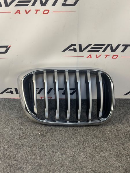 Декоративна решітка права 51137478670 BMW G01 X3 2018-2024 51137478670 фото