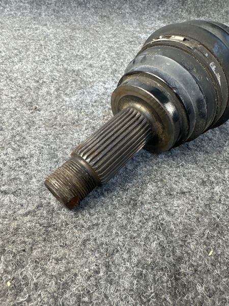 Піввісь передня ліва 31607545125 BMW X5 F15 2012&ndash;2018 31607545125 фото