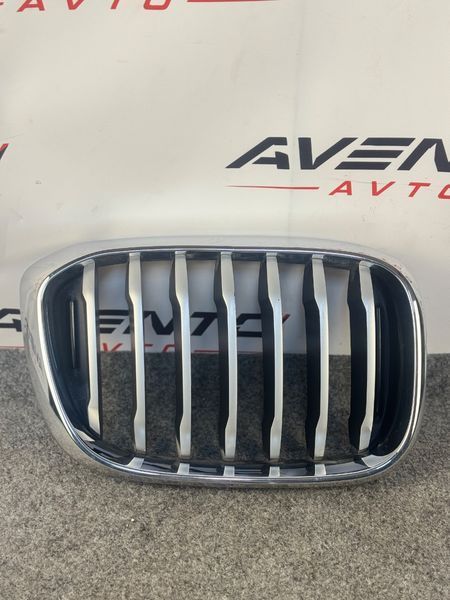 Декоративна решітка права 51137478670 BMW G01 X3 2018-2024 51137478670 фото