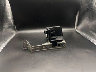 Кронштейн шторки багажника Права сторона BMW X3 G01 2016-2024 51477396582 51477396582 фото