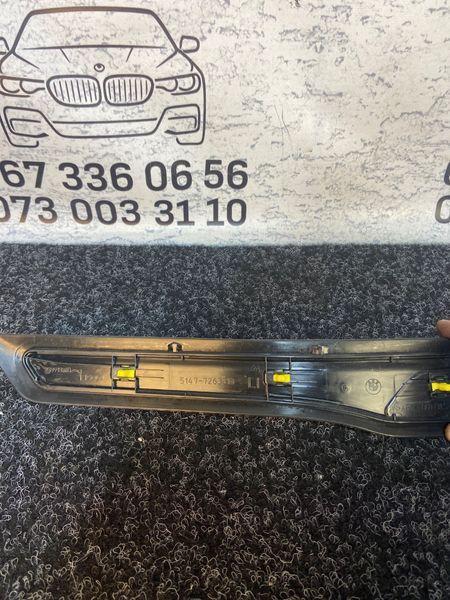 Накладка порога Л Зд 51477263313 BMW 328i F30 2012-2018 51477263313 фото