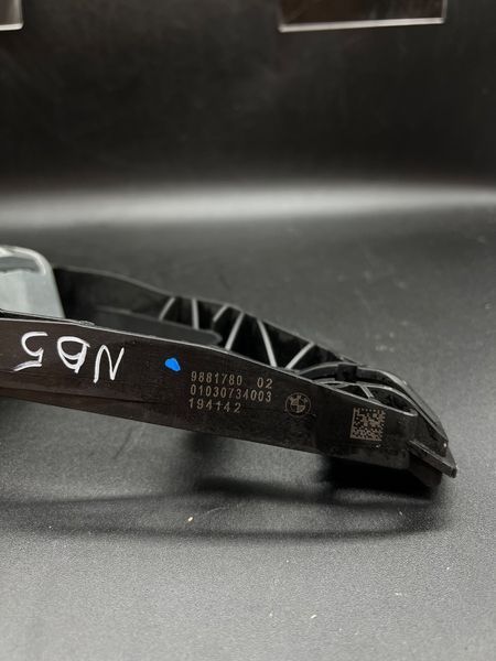 Кронштейн ручки правих дверей BMW G20 330i 2018-2024 51217439222 51217439222 фото
