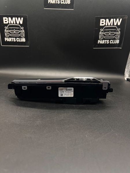 панель управления центральной консоли BMW 530i G30; 2018-2024 61316993923 фото