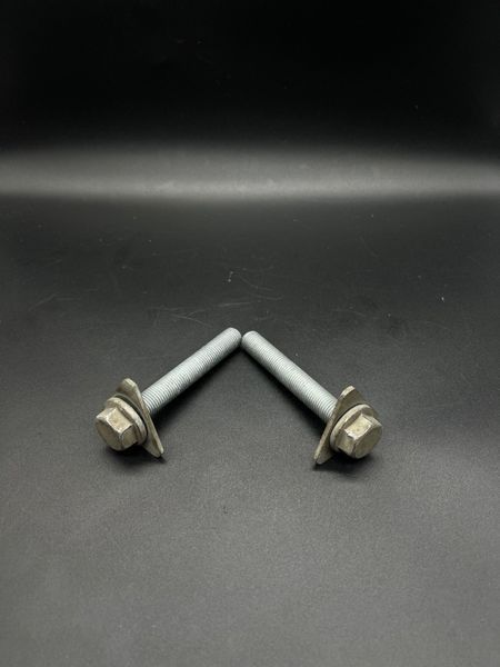 Болт 33306861943 BMW G01 X3 2018-2024 33306861943 фото