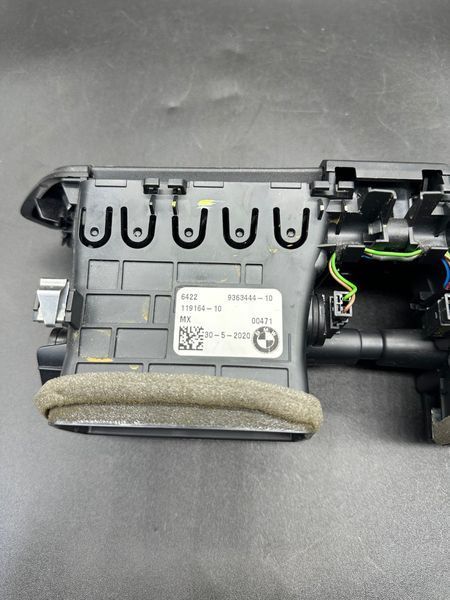 Вентиляційна решітка центральна BMW G01 X3 2018-2024 64229363444 64229363444 фото